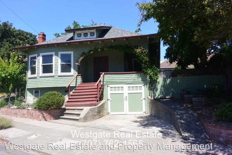 Primary Photo - 2 br, 2 bath House - 8 Bodega Avenue