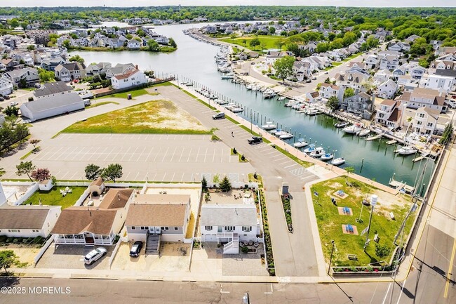 Foto del edificio - 167 4th Ave