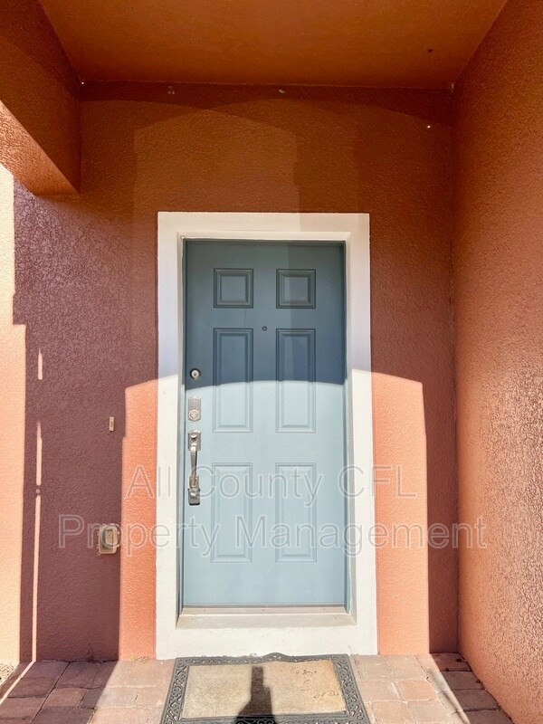 Foto del edificio - 16752 Cedar Crest Dr