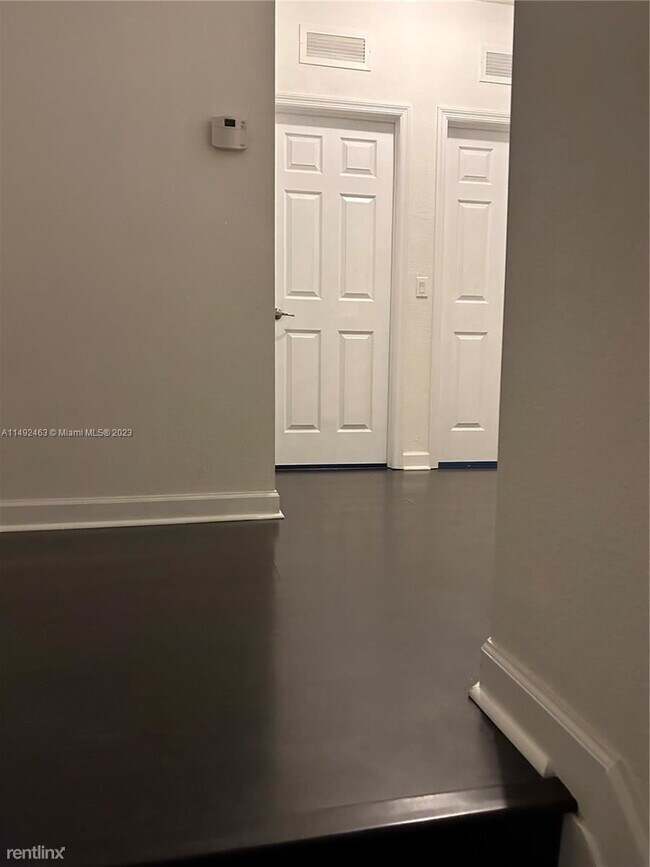 Foto del edificio - 3 br, 2.5 bath House - 230 NW 109th Ave