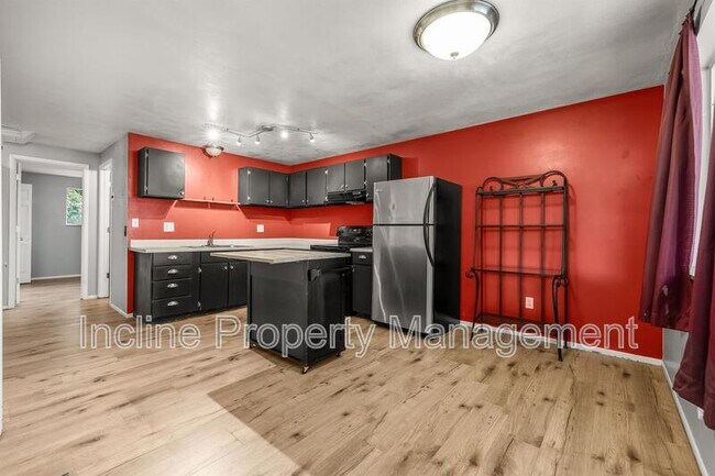 Building Photo - 4758 S 700 E