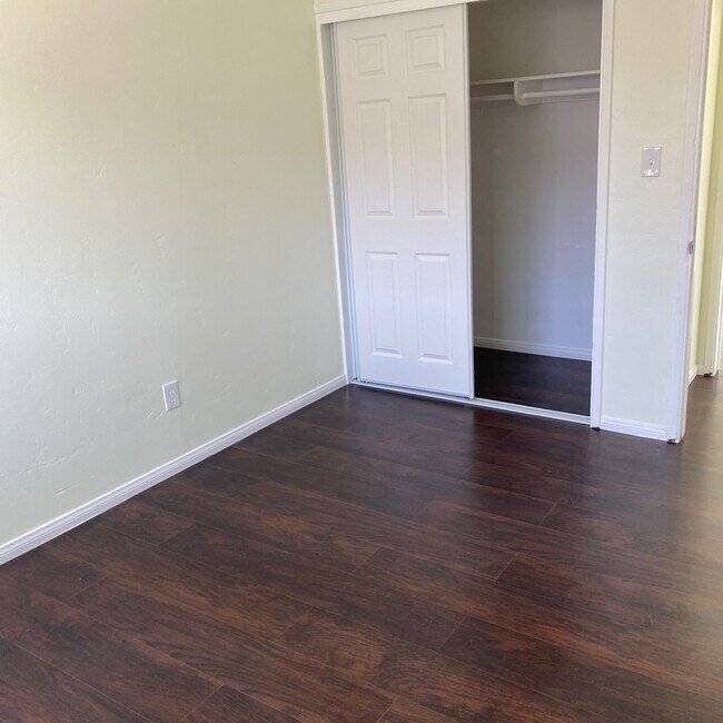 Foto del edificio - 4337 50th St