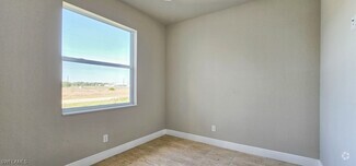 Building Photo - 578 David Cir