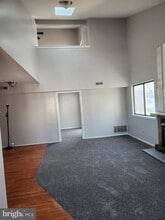 Building Photo - 5004 Tracy Ct