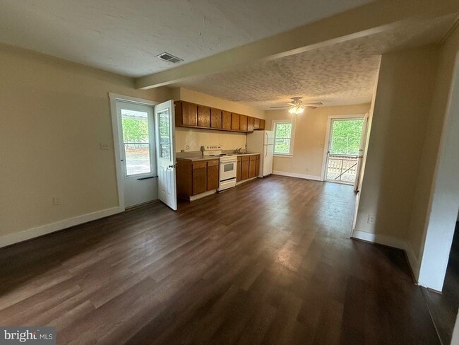 Building Photo - 6565 S Spotswood Trail