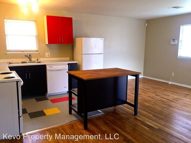 Building Photo - 503 NW 29th St