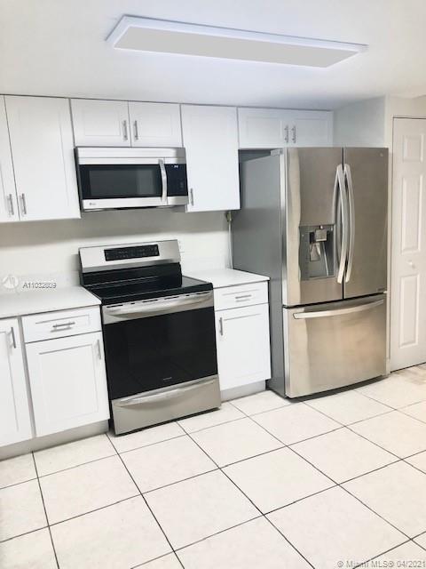 Building Photo - 3750 NW 115th Ave