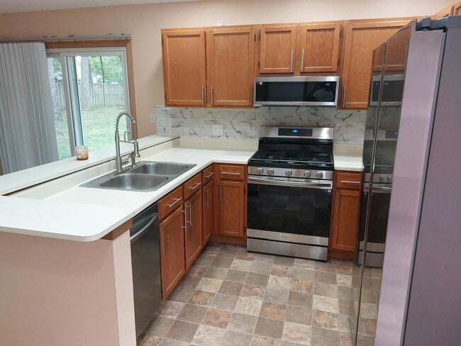 Foto del edificio - 709 Dartmouth Dr