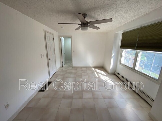 Foto del edificio - 71 Berwick Ln