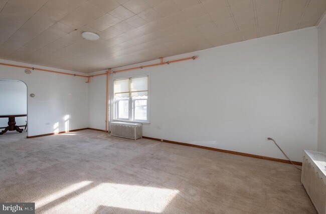 Building Photo - 1003 Yates Ave