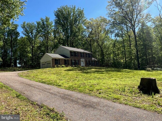 Foto del edificio - 14260 Burntwoods Rd