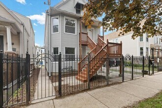 Building Photo - 1808 N Karlov Ave