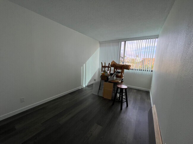Foto del edificio - For Rent - [Kukui Plaza] 55 S Kukui St. #D614