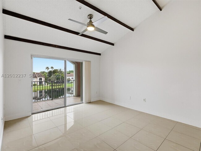 Foto del edificio - 12166 St.Andrews Pl