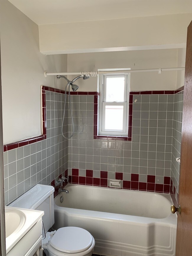 Foto del edificio - 3123 Ramona Ave