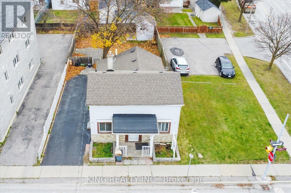 Primary Photo - 119 Celina St