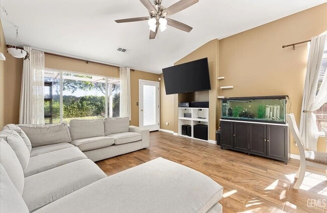 Building Photo - Must Apply to Schedule Viewing