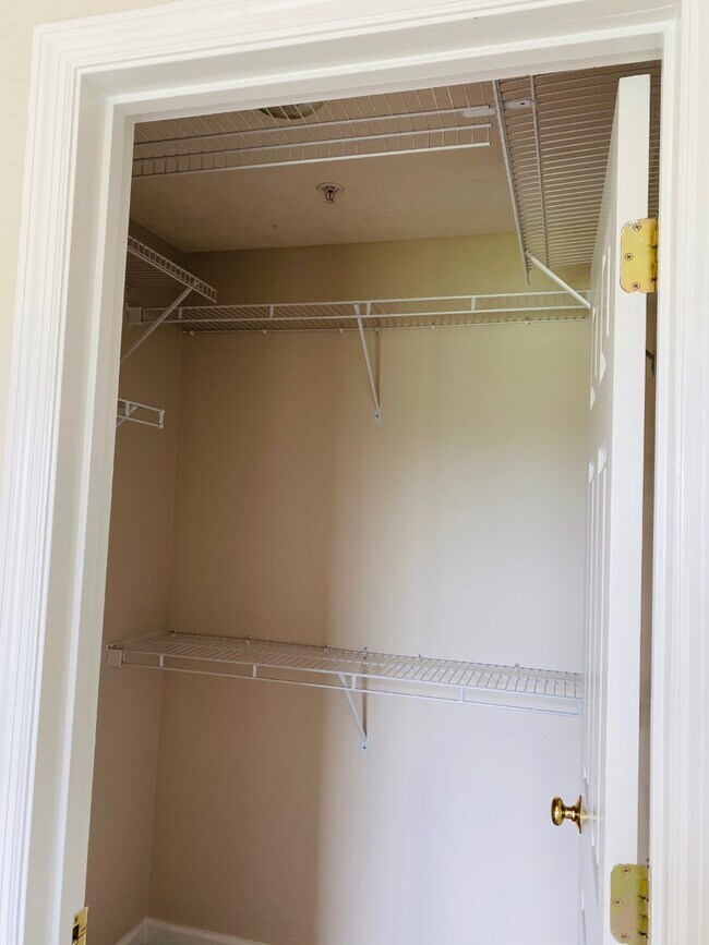 large walk in closets - 1114 S College St