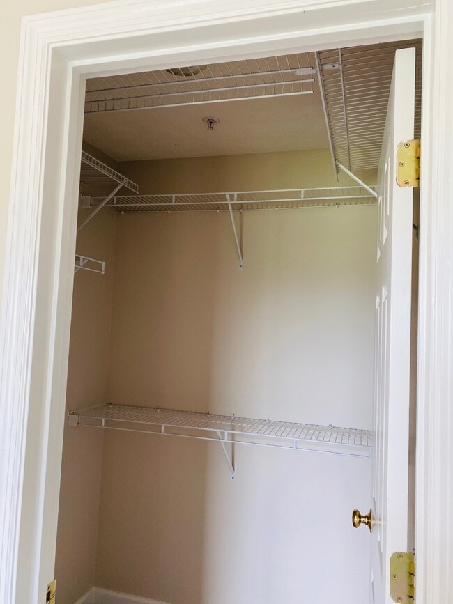 large walk in closets - 1114 S College St
