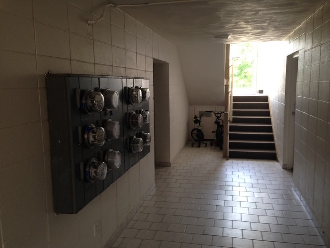 Interior Photo - 268 Meadow Dr