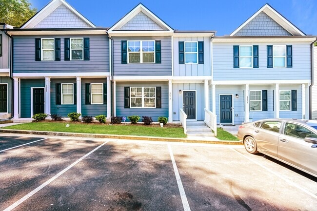 Building Photo - 3573 Saratoga Cir