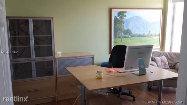 Foto del edificio - 2 br, 2 bath Condo - Catalonia Condo