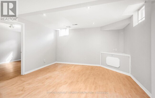 Photo du bâtiment - 3174 Workman Dr