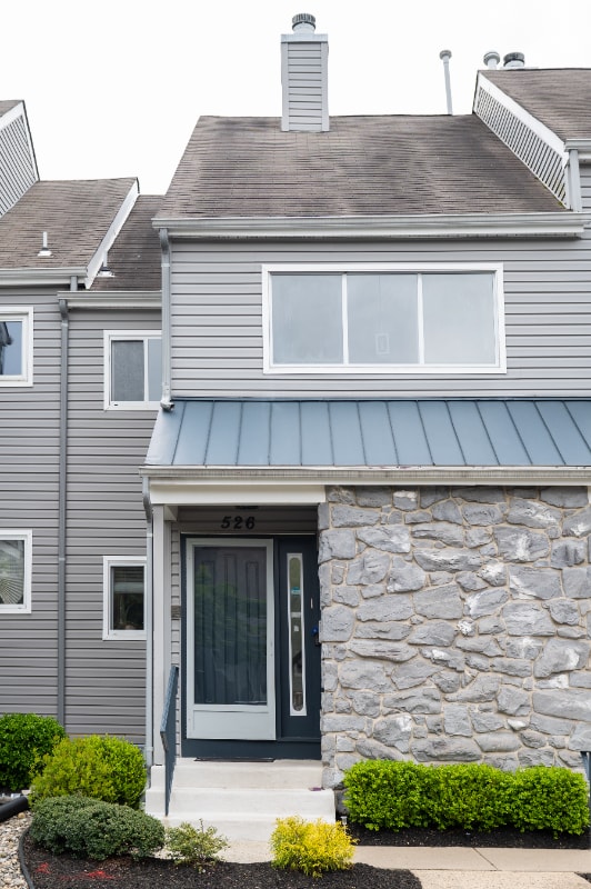 Building Photo - 526 Chanticleer