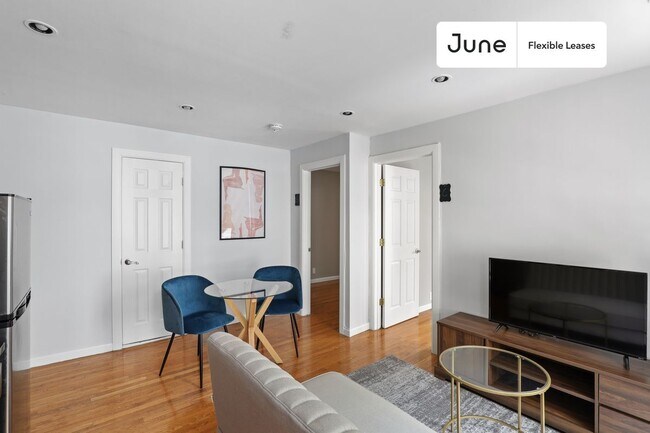 Foto del edificio - 226 E 7th St