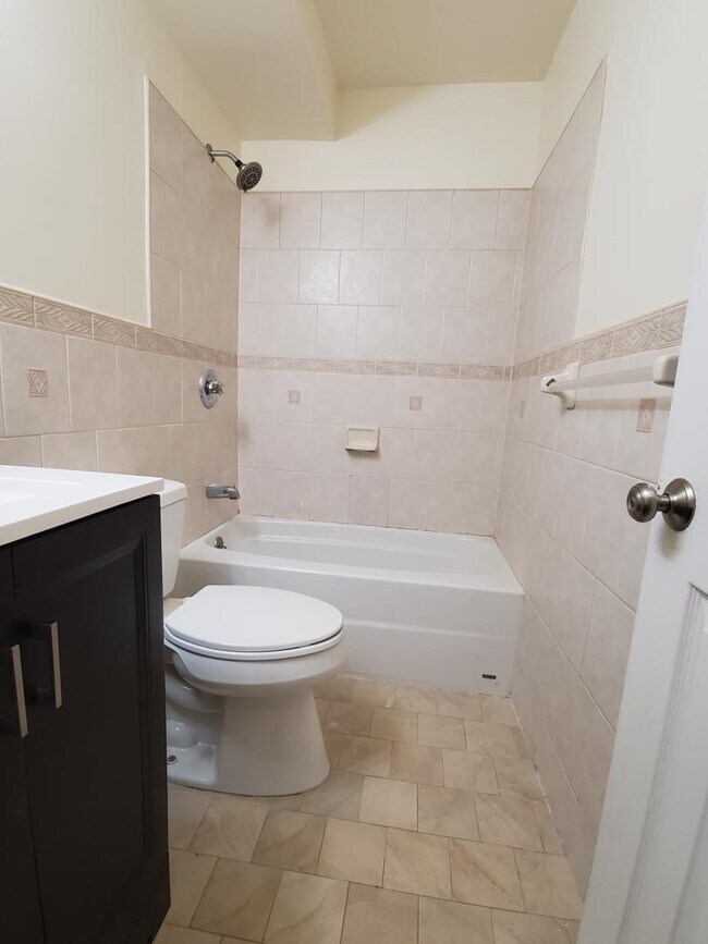 Bathroom - 1506 52nd St