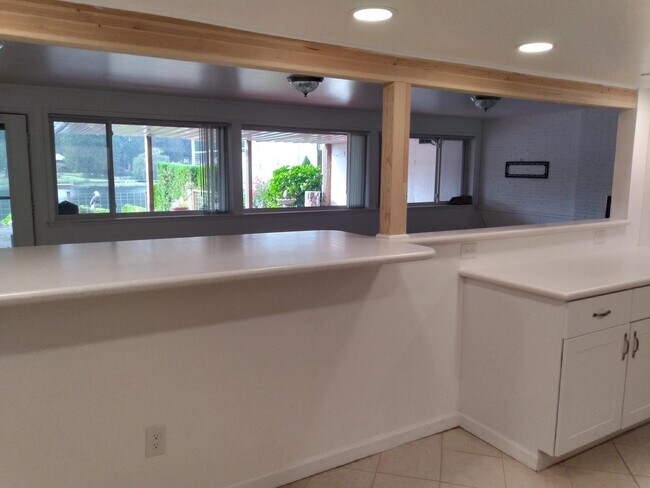 Foto del edificio - 31265 E Lake Morton Dr SE