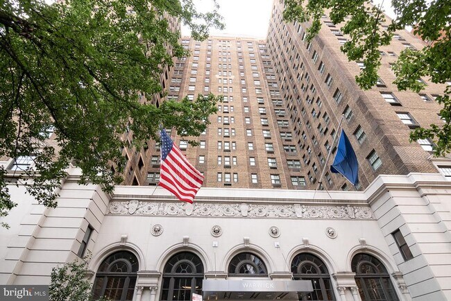 Foto del edificio - 1701 Locust St