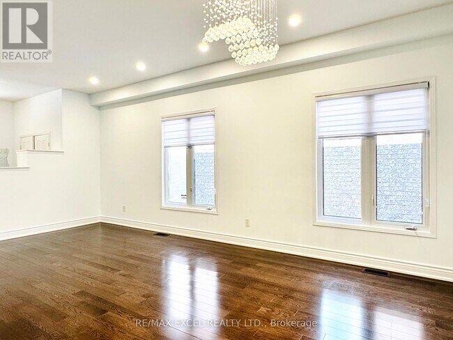 Building Photo - 13 Brooksmill Ln