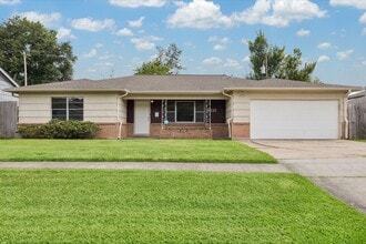 Building Photo - 8037 Longridge Dr