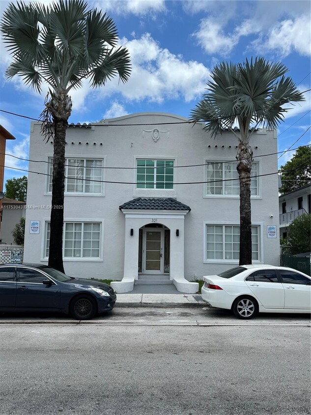 Foto principal - 321 SW 9th Ave