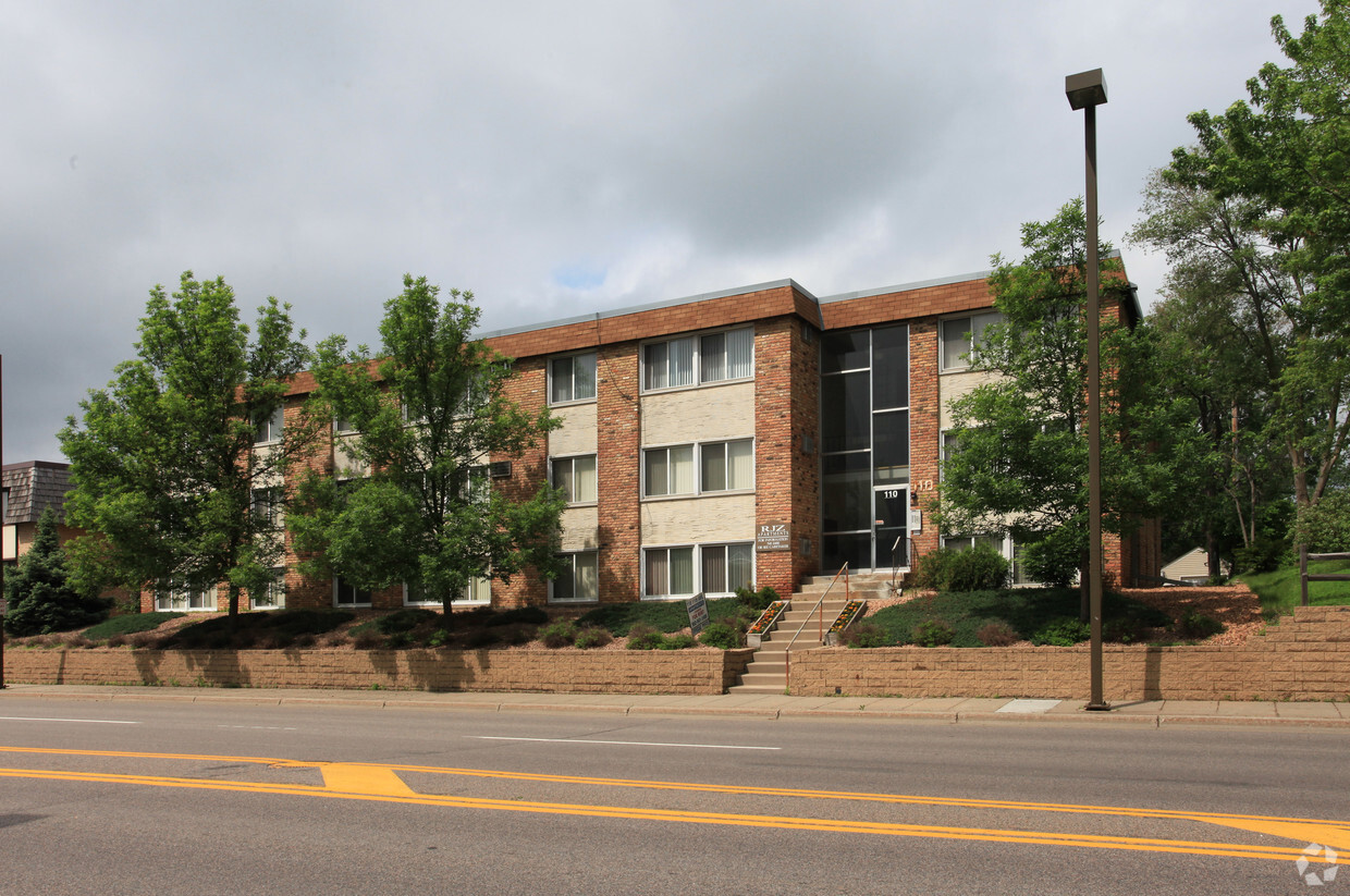 Primary Photo - RJZ Apartments