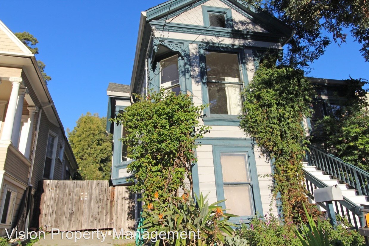 Primary Photo - 3 br, 2 bath House - 3139 Harrison St.