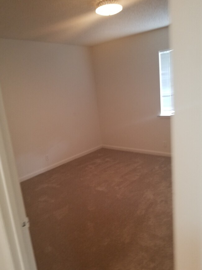 Spacious Bedrooms - 2526 Sharondale Dr