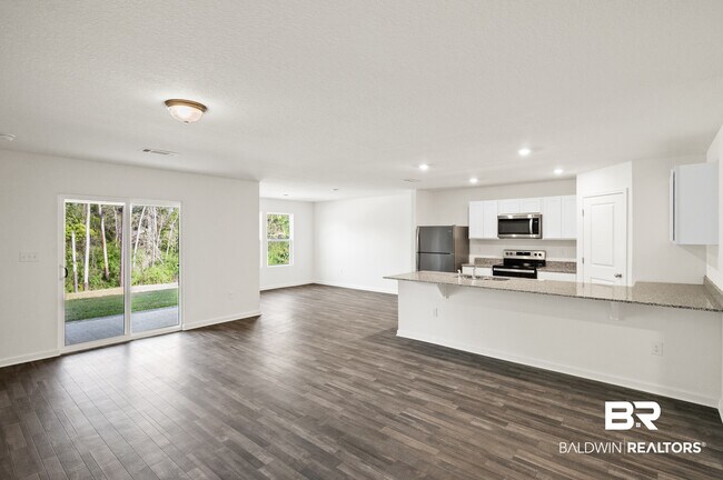 Foto del edificio - 21750 Sutherland Cir