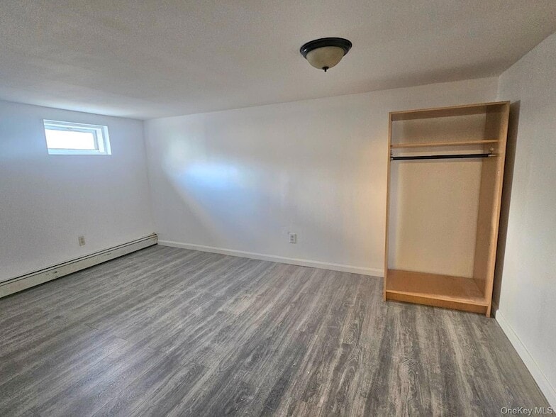 Building Photo - 7 Montgomery St