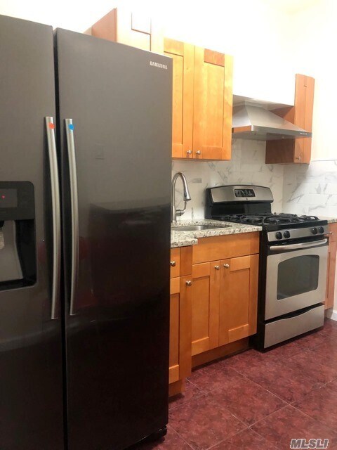 Foto del edificio - 31-17-31-38 38th St