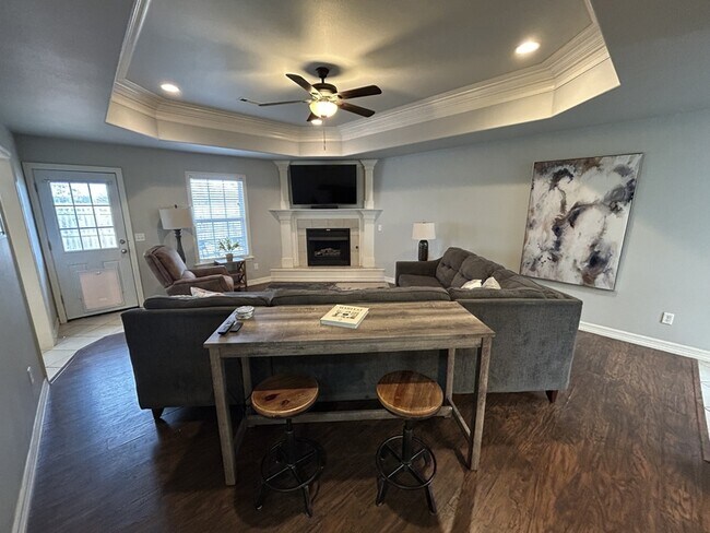 Foto del edificio - 4800 SW Golden Eagle Ave