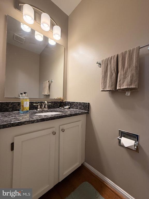 Foto del edificio - 14487 Whisperwood Ct