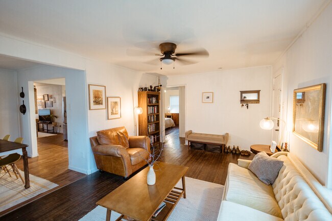 Foto del edificio - 3412 Homan Ave