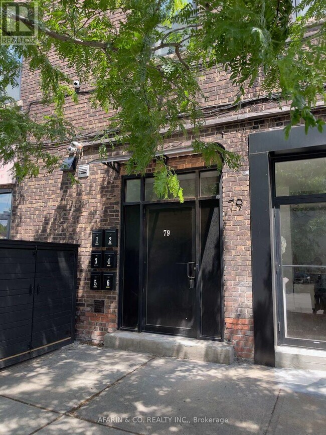 Photo du bâtiment - 79-79 Cedarvale Ave