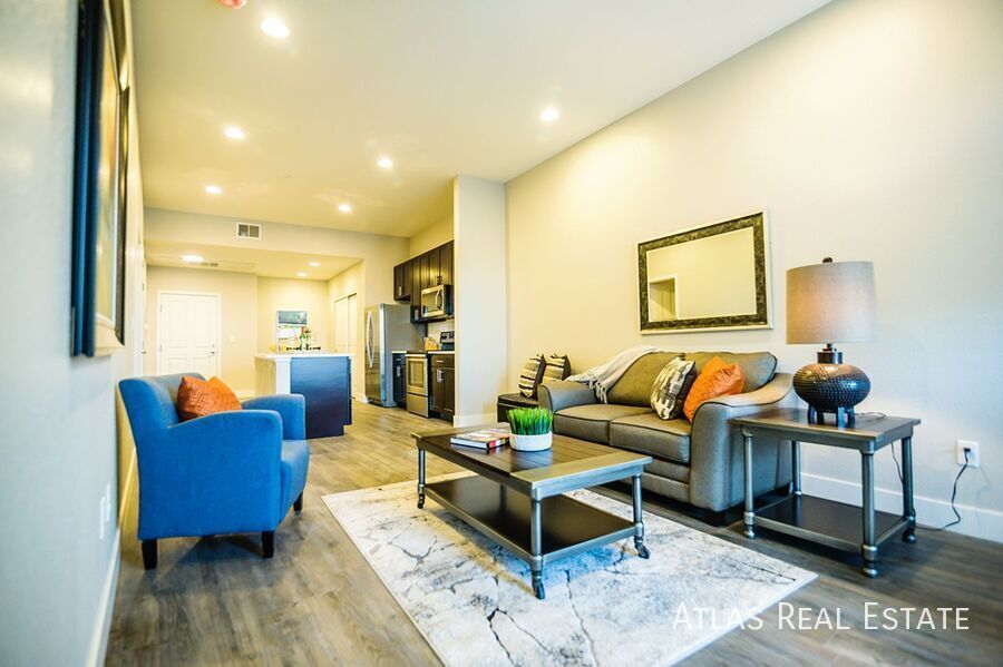 Foto principal - 2905 W 25th Ave