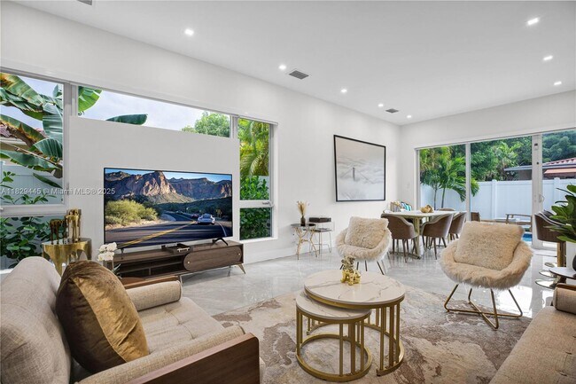 Foto del edificio - 3333 SW 29th Terrace