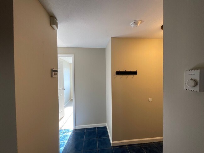 Foto del edificio - Peppermill Village 2 bedroom