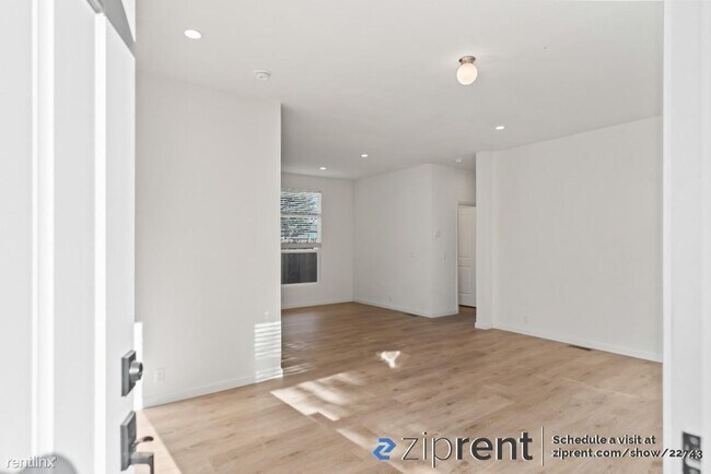 Foto del edificio - 3 br, 2 bath House - 1133 Lovell Ave, Camp...