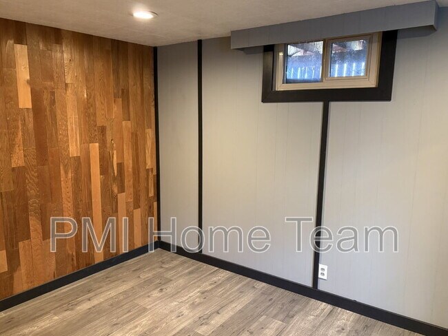 Building Photo - 5725 S 2050 W